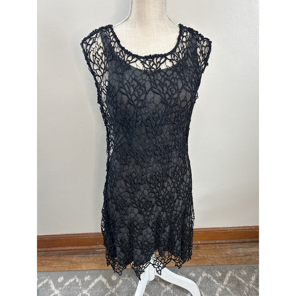 Anthropologie HD in Paris Size 4 Black Lace Overlay Dress Cocktail